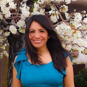 Meet your Posher, Gabriela