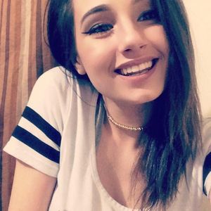 Meet your Posher, Alexis