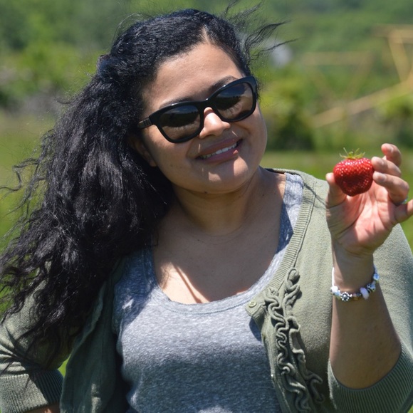 Meet your Posher, Raquel - Picture 1 of 1