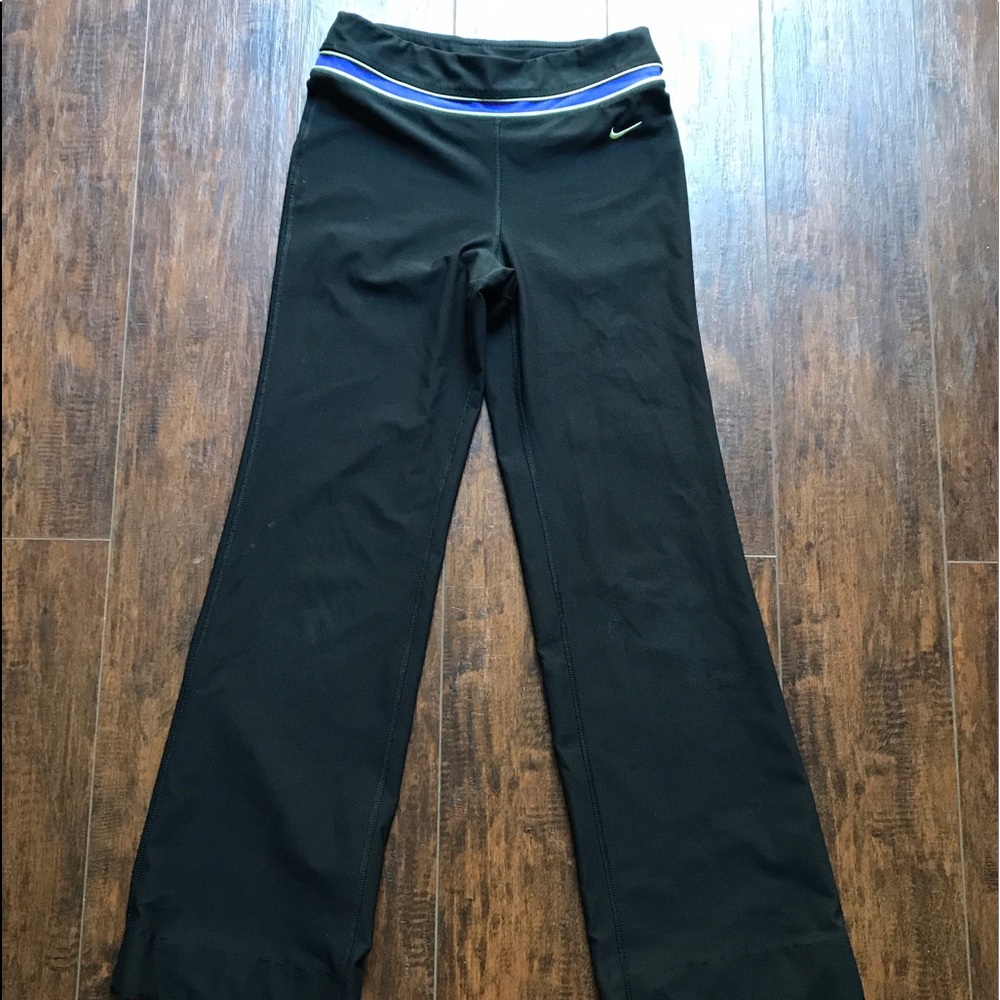 Nike Black Women Yoga Pants - Leggings