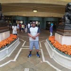 Meet your Posher, Ronald