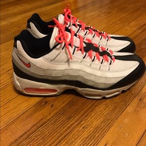 Size 11 Nike Air Max 95 Hot Pink/Coral "Lava"