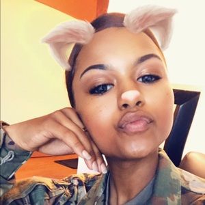 Meet your Posher, Samarah