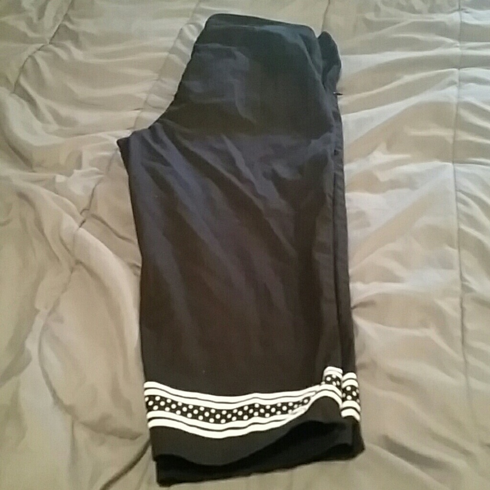 Slim fit capris
