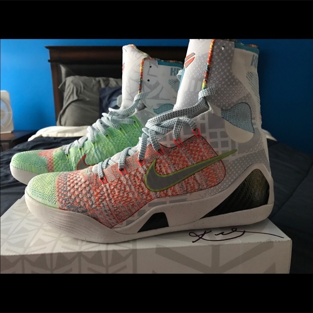 Brand new Kobes size 12
