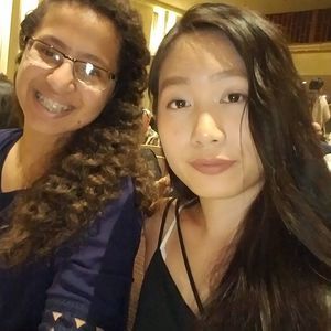 Meet your Posher, Chloe