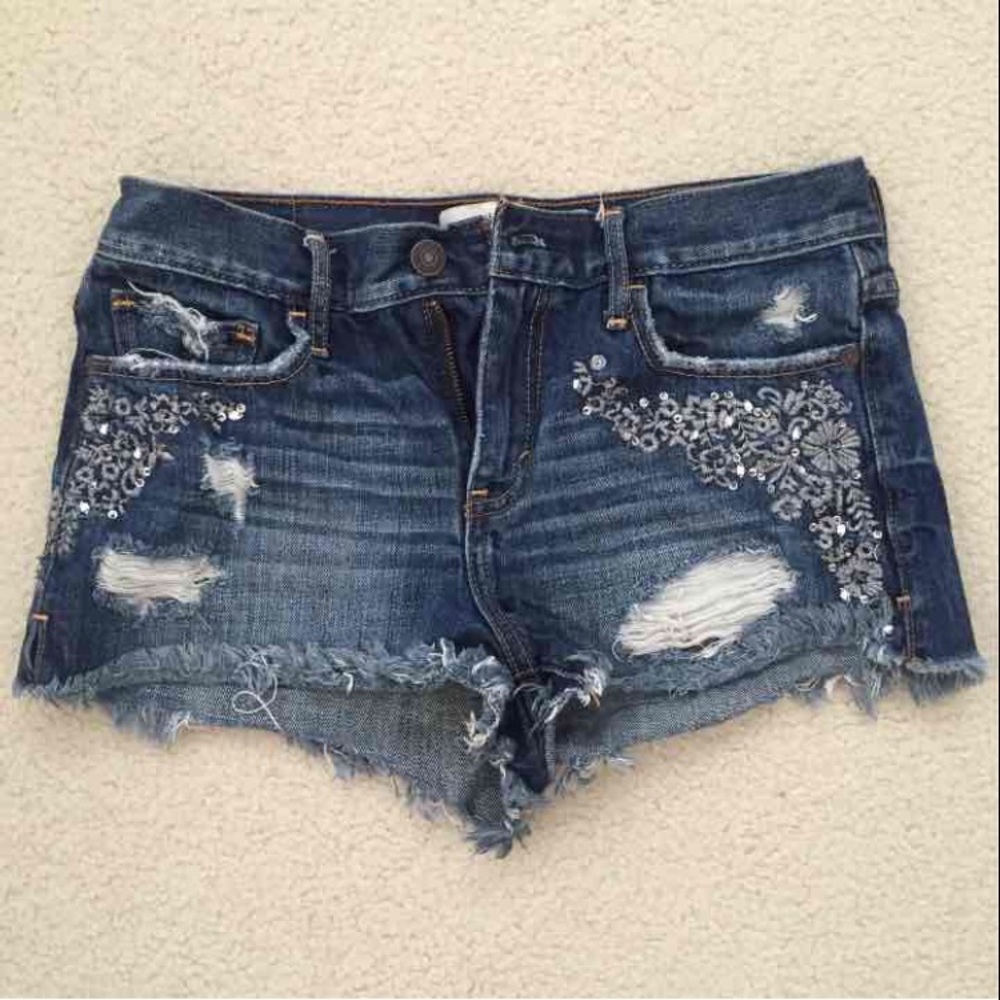 A&F Blue Denim Shorts w/ Sequin Detail (size 4)