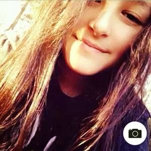 Meet your Posher, Layla