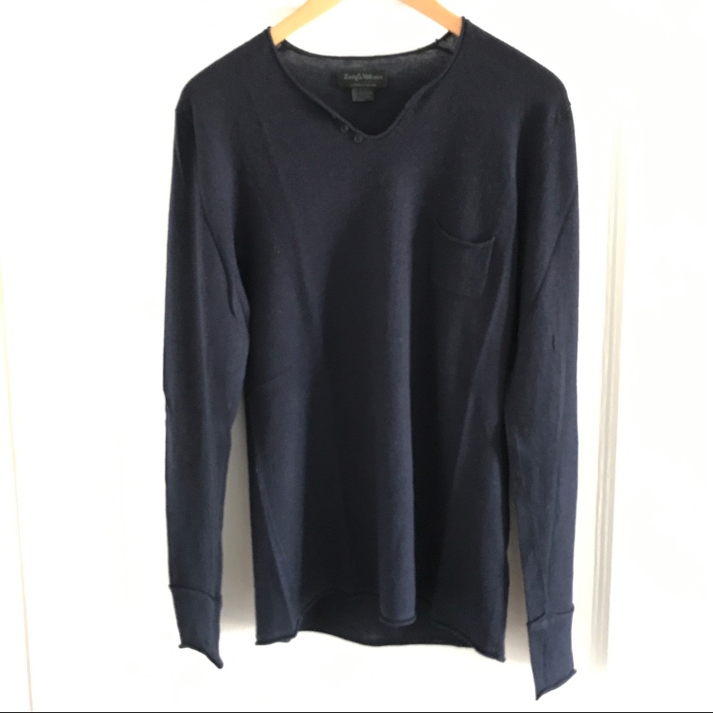 Dark blue 100% featherweight cashmere sweater