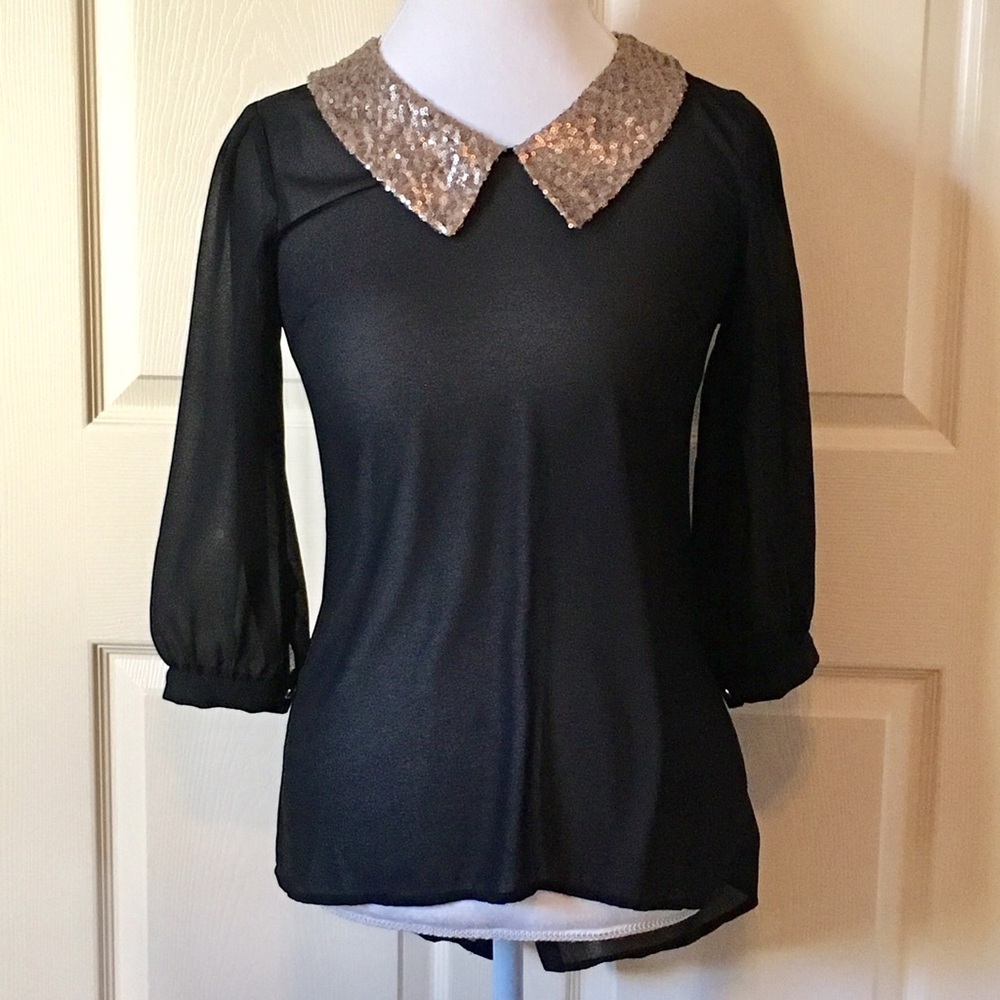 NWOT BKE Red 3/4 Blouse