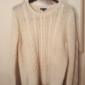 GAP cream fisherman's sweater