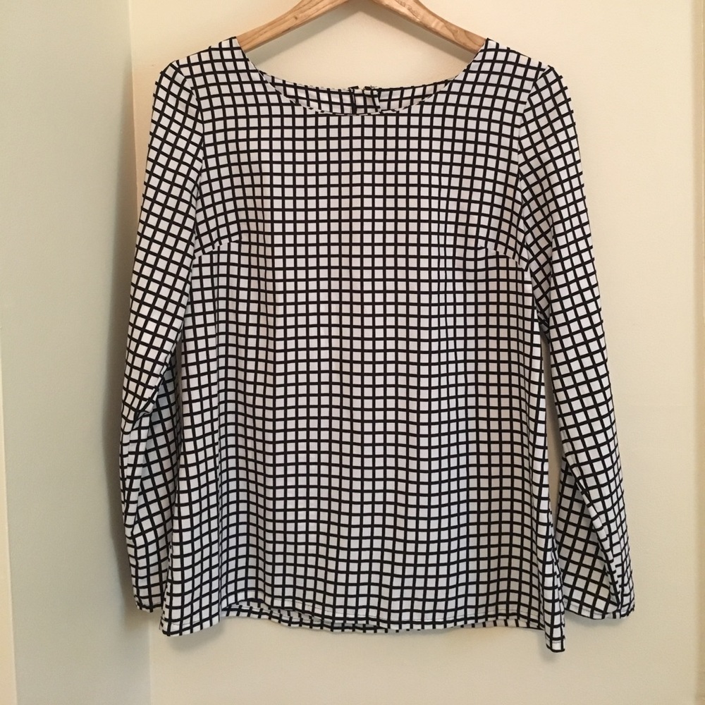 Merona back zip shirt