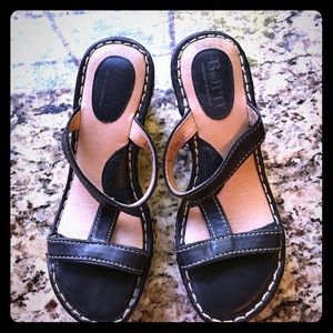 Born wedge leather sandals size 6/36.5