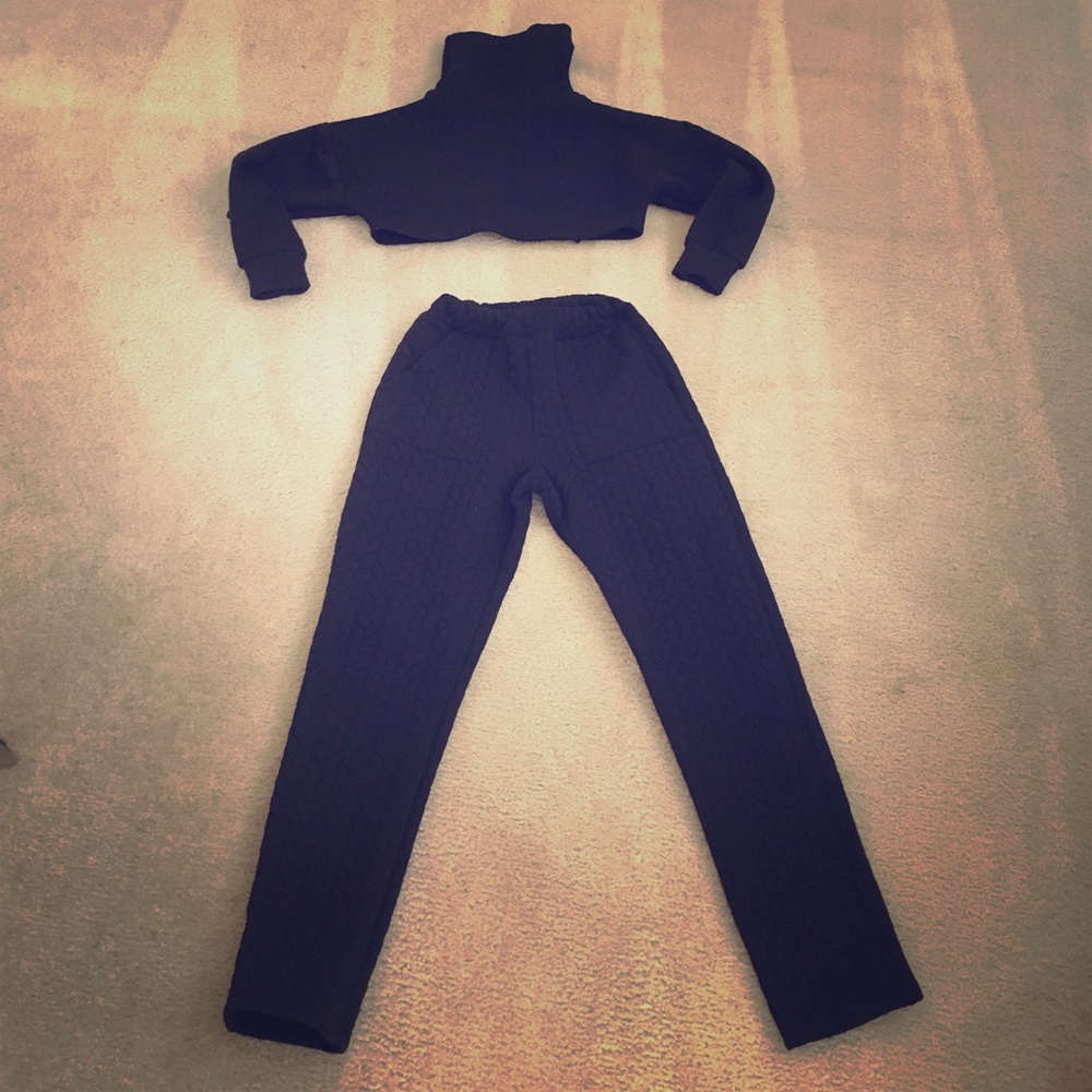 2 piece midriff w high waist bottoms
