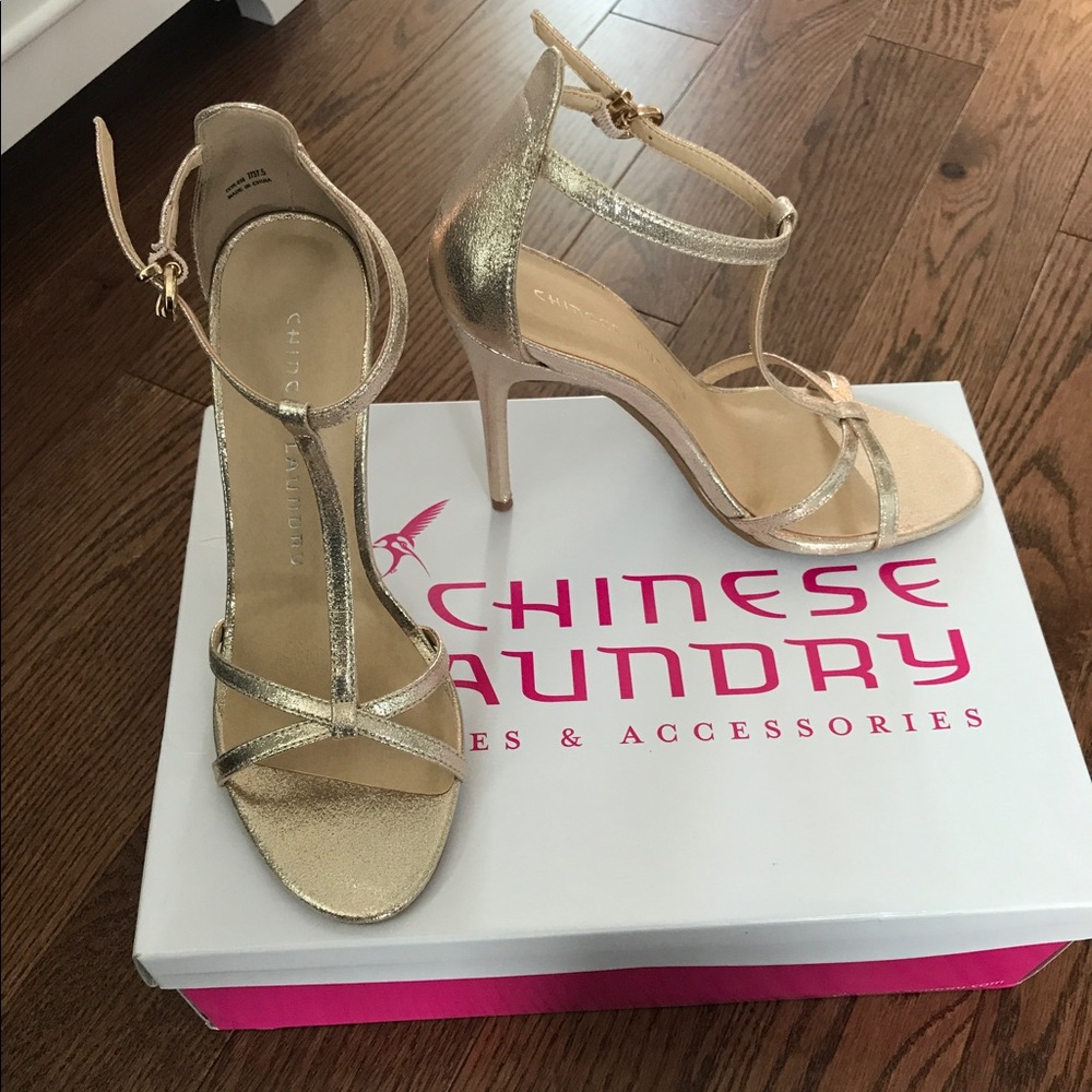 NWT Chinese Laundry heels