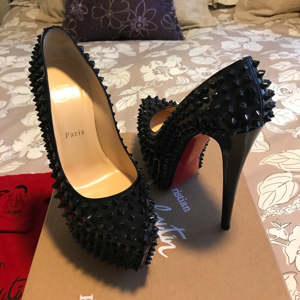 CHRISTIAN LOUBOUTIN Spikes 160 Patent Black