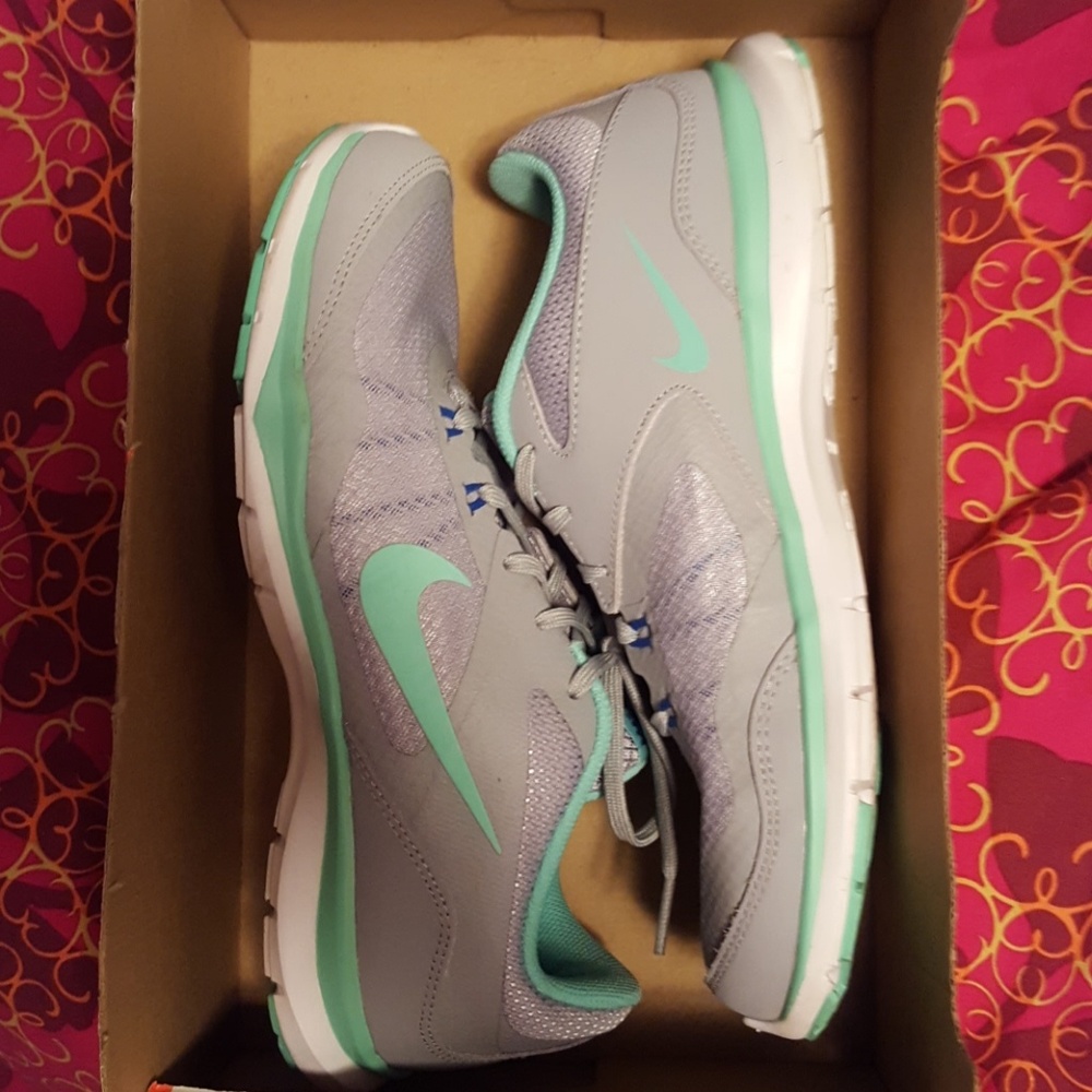 Nike Flex Trainers