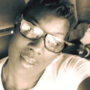 Meet your Posher, Karlita