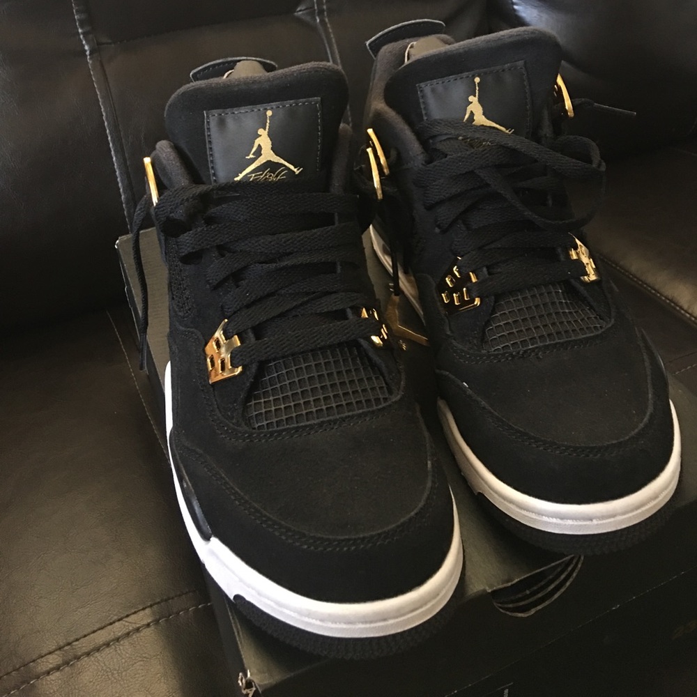 Air Jordan Retro "Royalty"