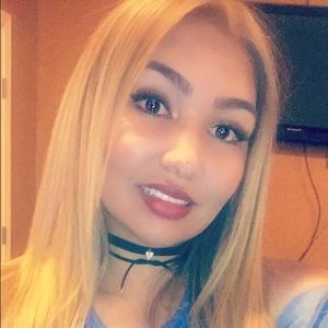 Meet your Posher, Leslie