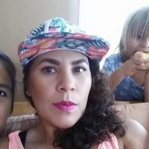 Meet your Posher, Edith