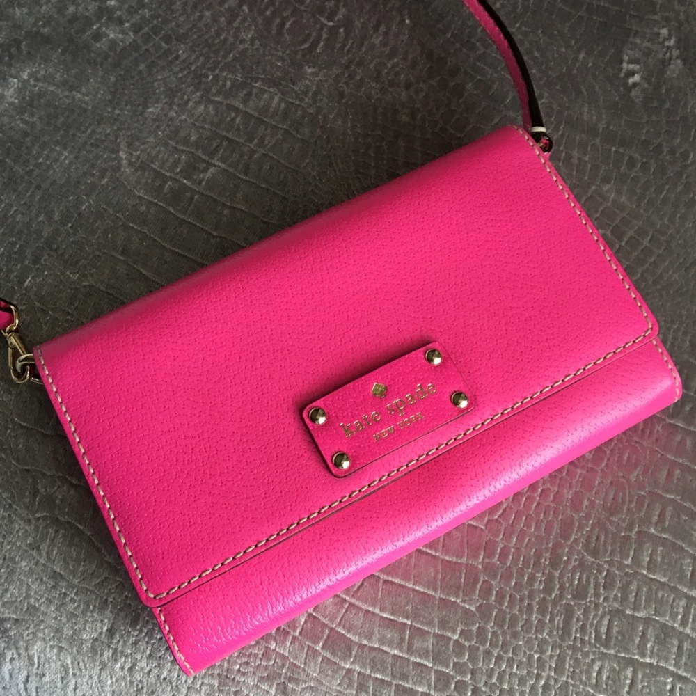 MAKE AN OFFER 💗PINK KATE SPADE CROSS BODY
