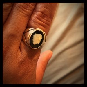 Silver 925 onyx cameo ring size 7 1/2