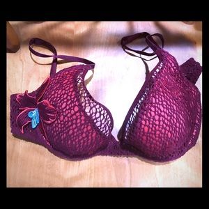 Victoria secret 34C bra
