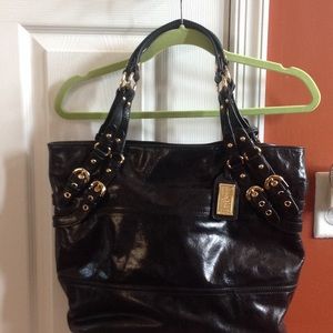 Just reduced! Badgley Mischka leather tote