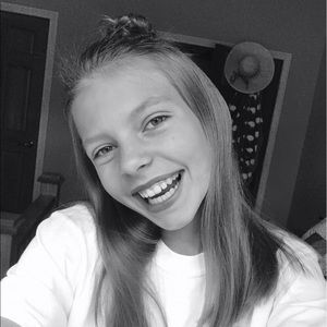 Meet your Posher, Belle