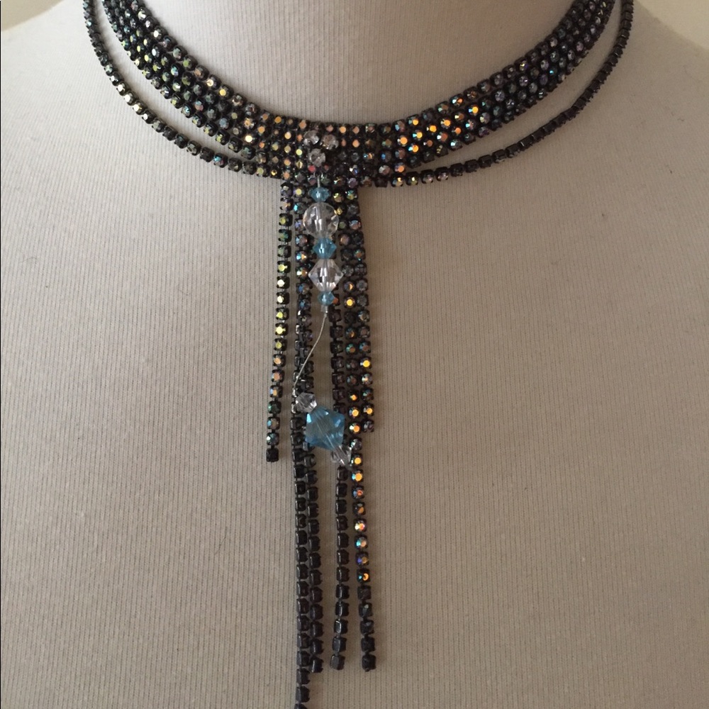 Choker - Picture 3 of 3