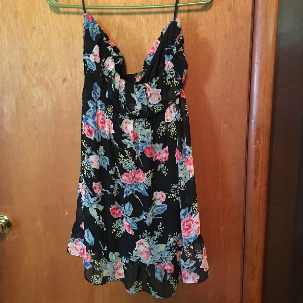 ‼️make an offer‼️strapless short dress