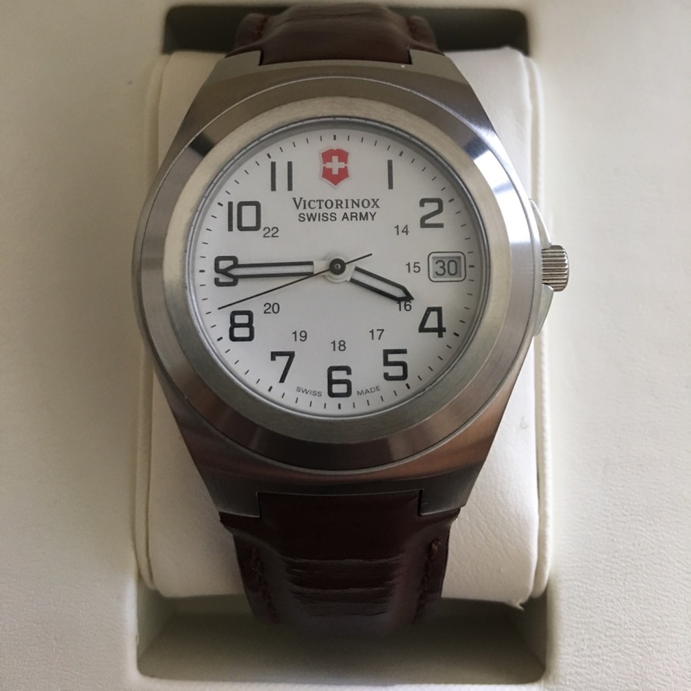 Swiss Army - Victorinox -White Dial Brown Leather