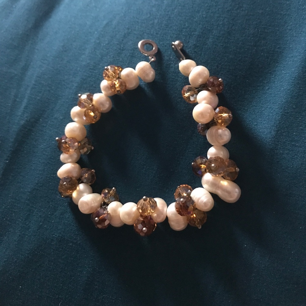pearl bracelet