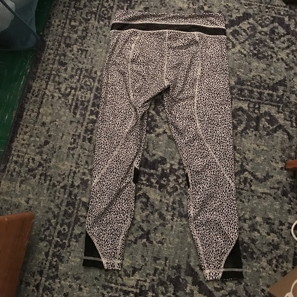 Lululemon leggings - Picture 2 of 3
