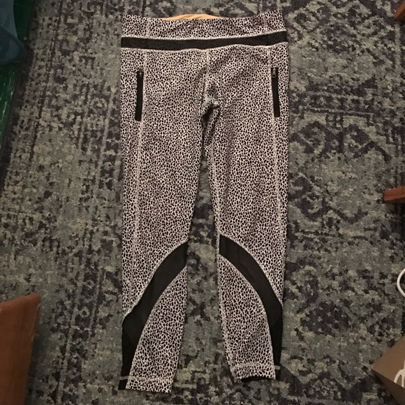 Lululemon leggings - Picture 3 of 3
