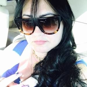 Meet your Posher, Mariela