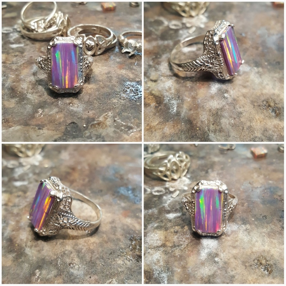 Sterling silver filigree ring w/ opal