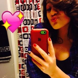 Meet your Posher, Jasmine