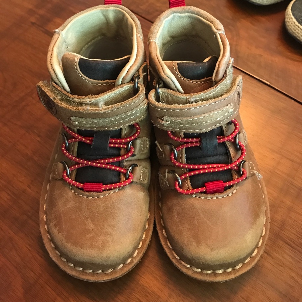 Boys Stride Rite boots