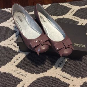 SALE!! Kenneth Cole Reaction Flats