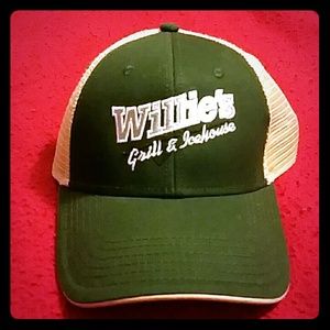 Willies Grill abd Icehouse hat