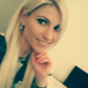 Meet your Posher, Veronica