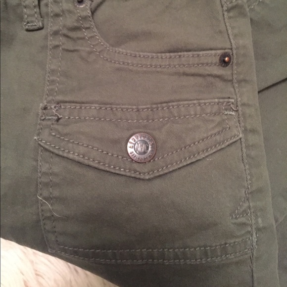 Skinny Olive Pants - Picture 4 of 5