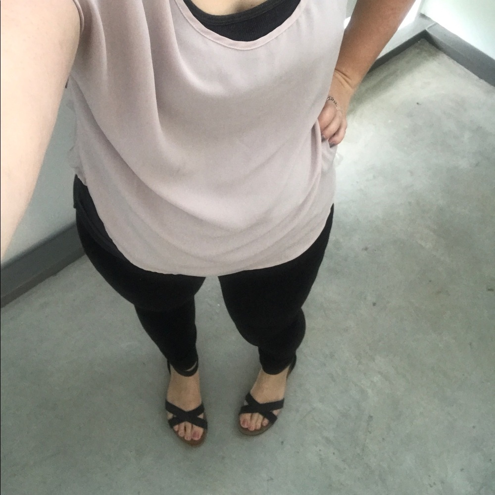 EUC // Black skinny jeans