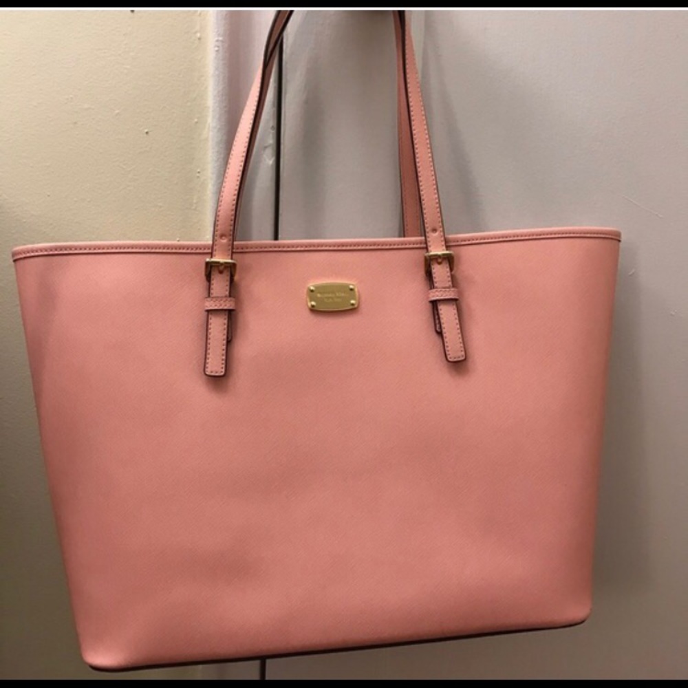 Michael Kors pale pink jet travel leather