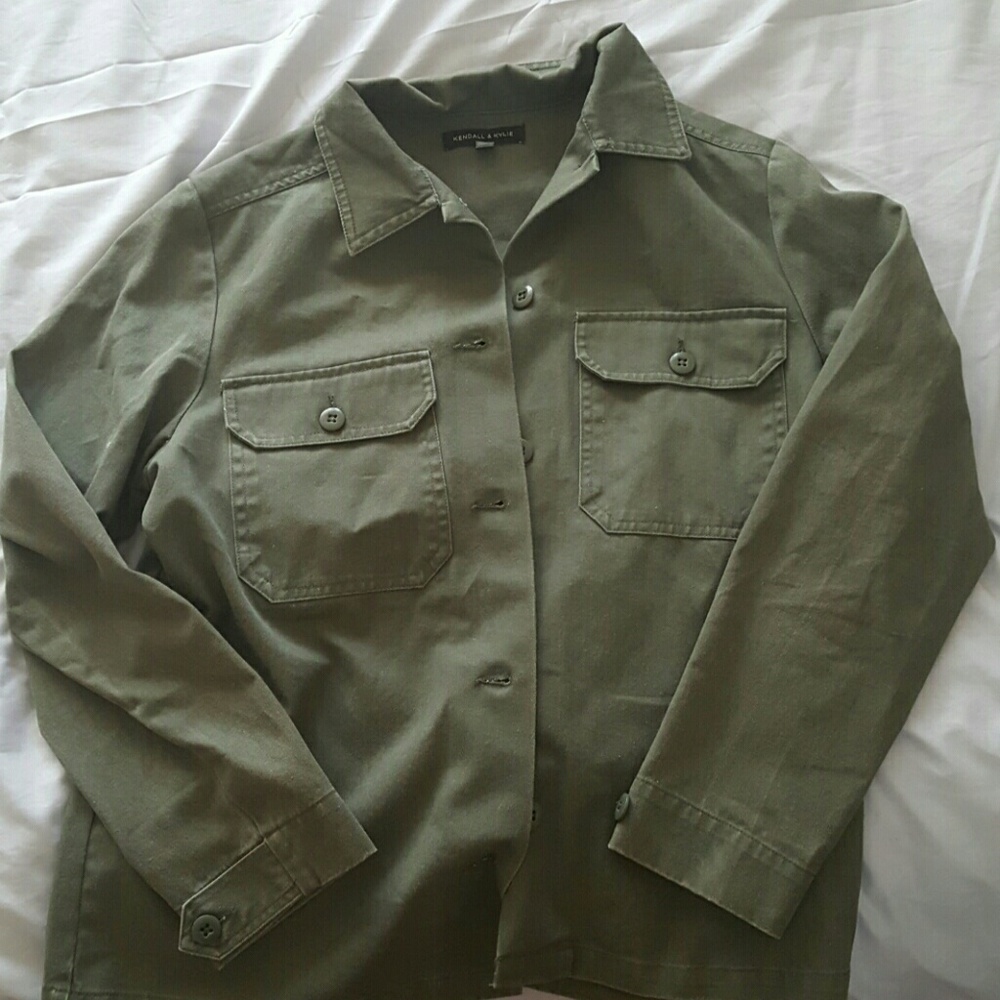Kendall & Kylie army green jacket