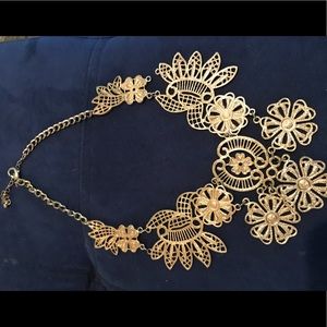 Gold metal necklace