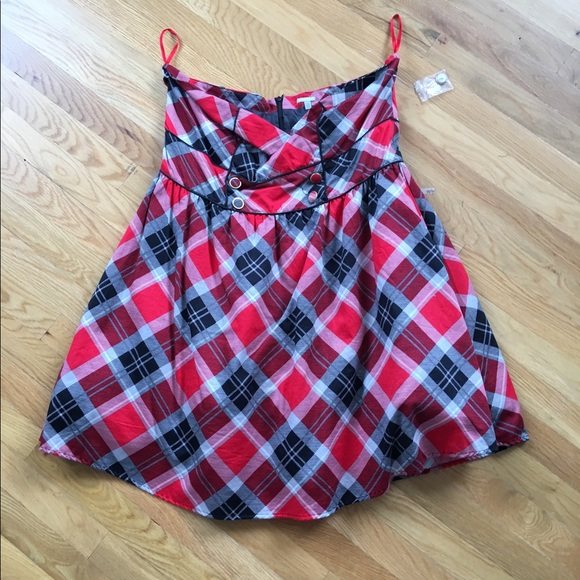 RED DRESS - Picture 1 of 3