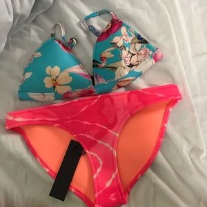 Lotte-Bonbon Triangl bikini set